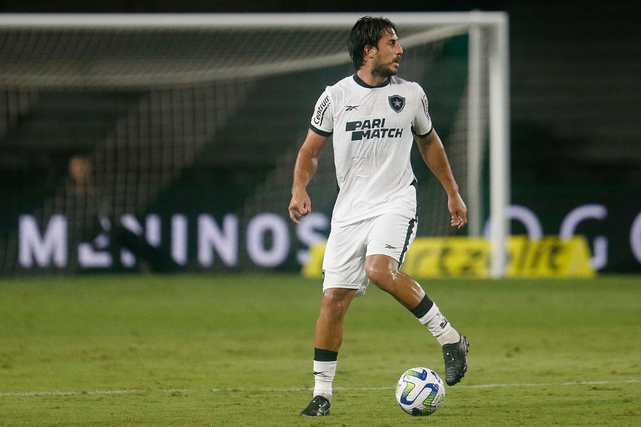 Gabriel Pires não ficará no Botafogo em 2024