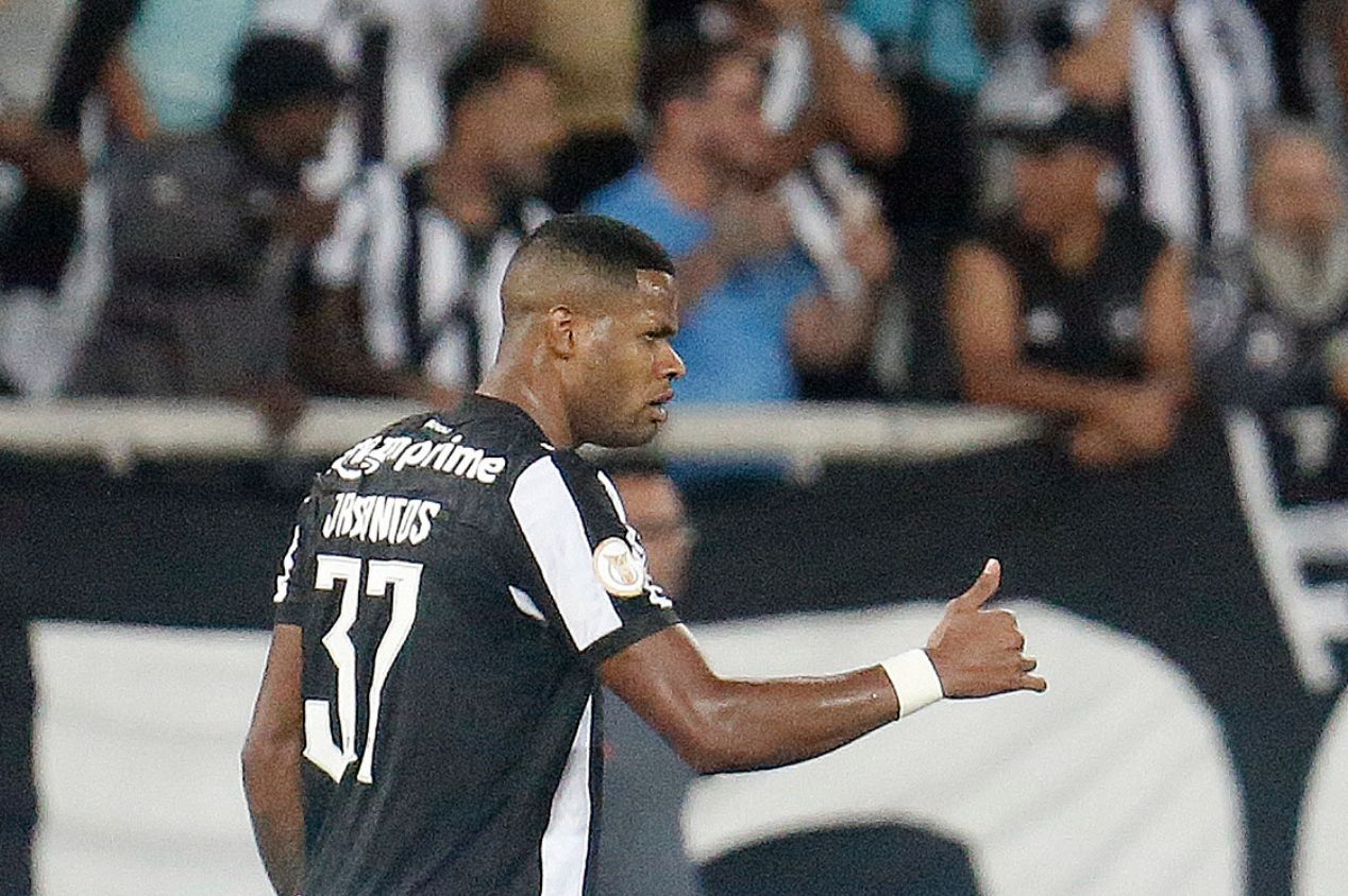 Júnior Santos está na mira do Flamengo para 2024