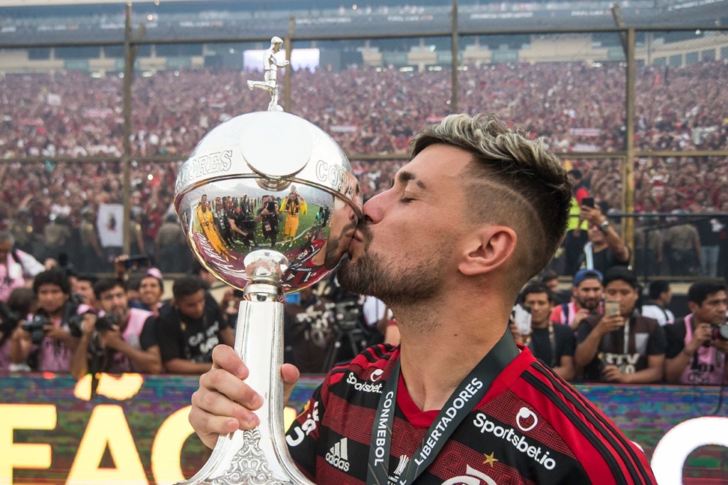 Giorgian De Arrascaeta é um dos maiores ídolos da história do Flamengo