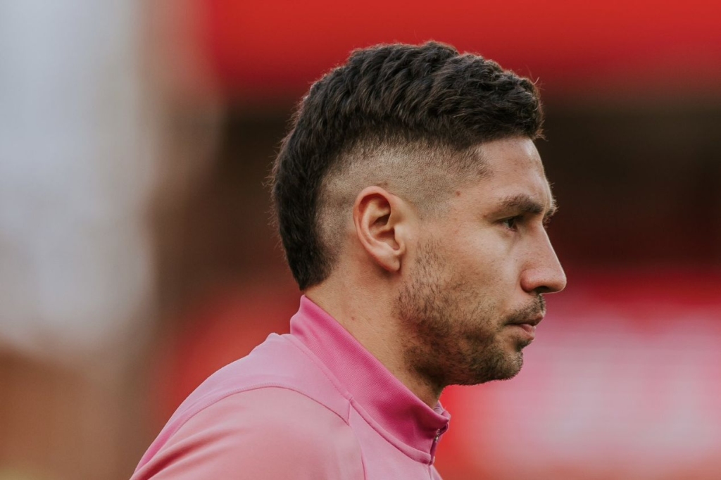 Flamengo tem interesse na contratação do lateral-direito Gonzalo Montiel, do Sevilla, emprestado ao Nottingham Forest