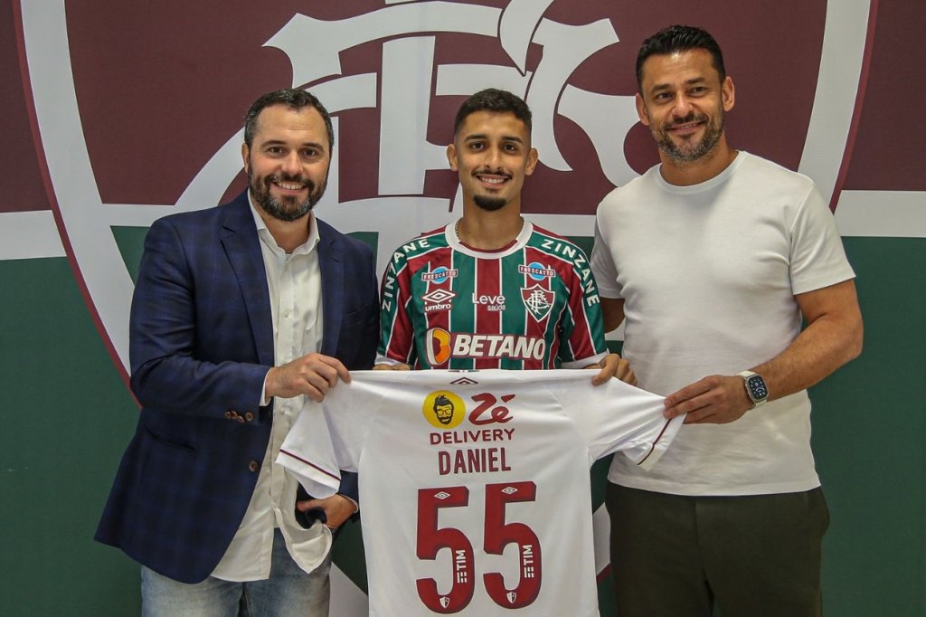 Daniel Simões tem contrato com o Fluminense até dezembro de 2024