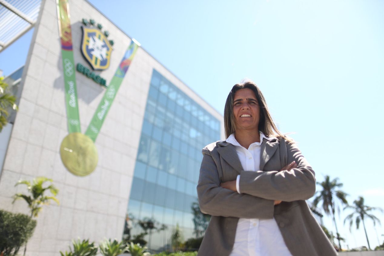 Emily Lima comandou a seleção brasileira feminina de futebol de 2016 a 2017