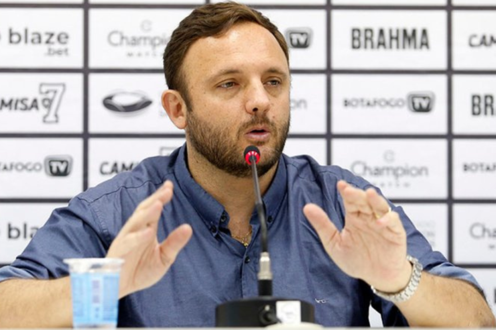 André Mazzuco deixa o Athletico-pr