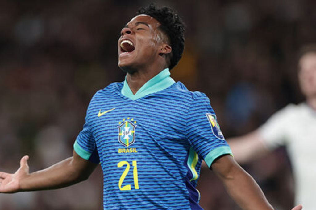 Seleção Brasileira enfrenta o México