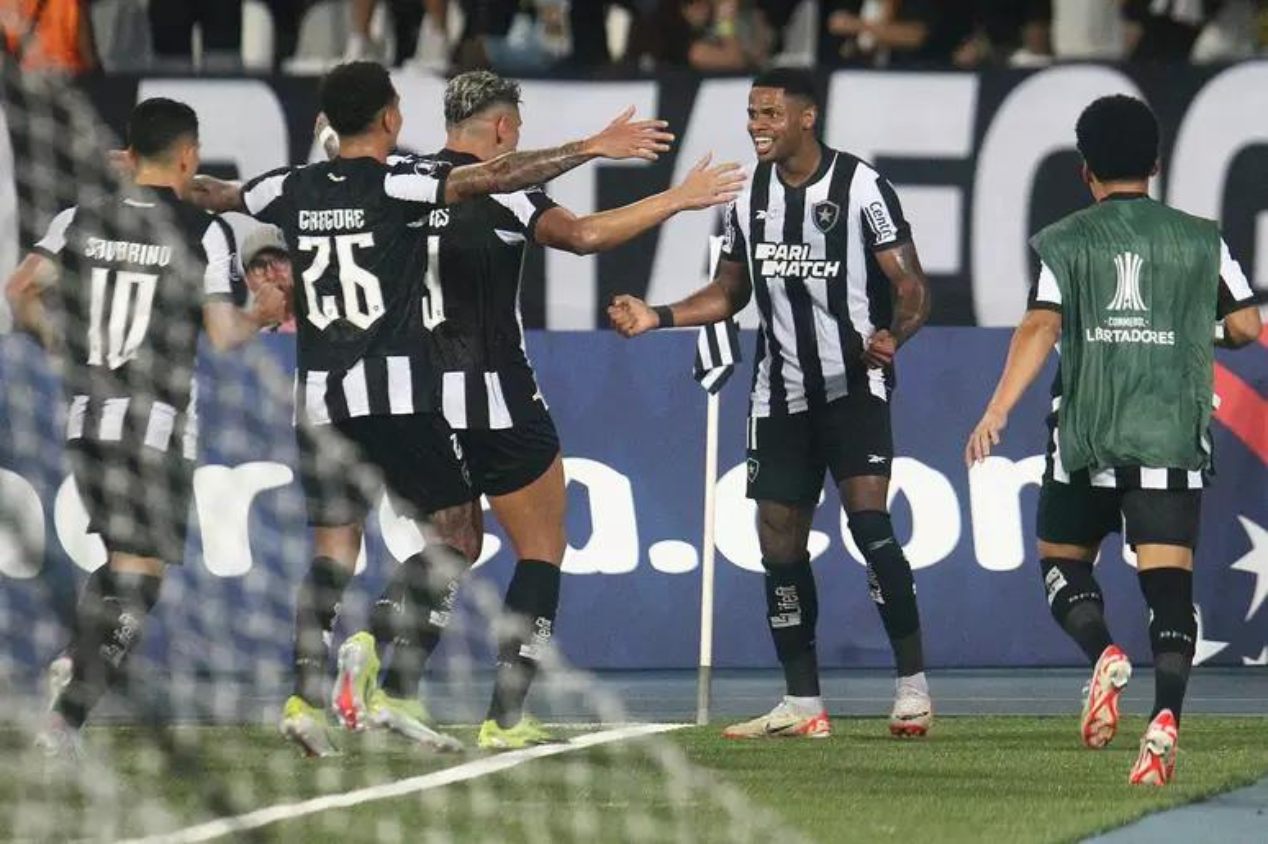 Botafogo faz jogo decisivo na Libertadores