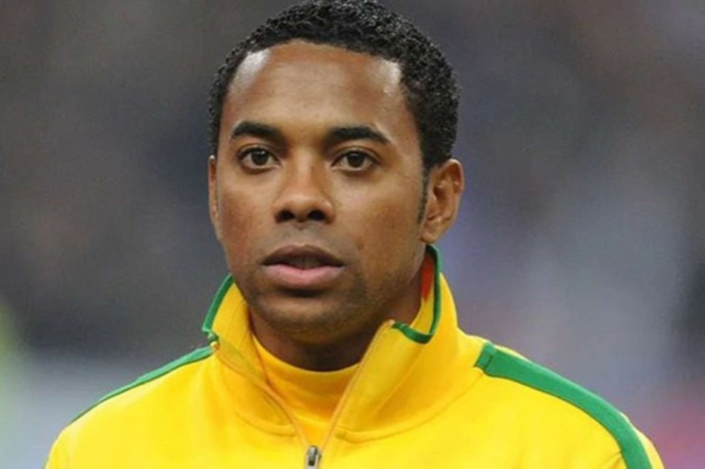 Robinho seguirá preso