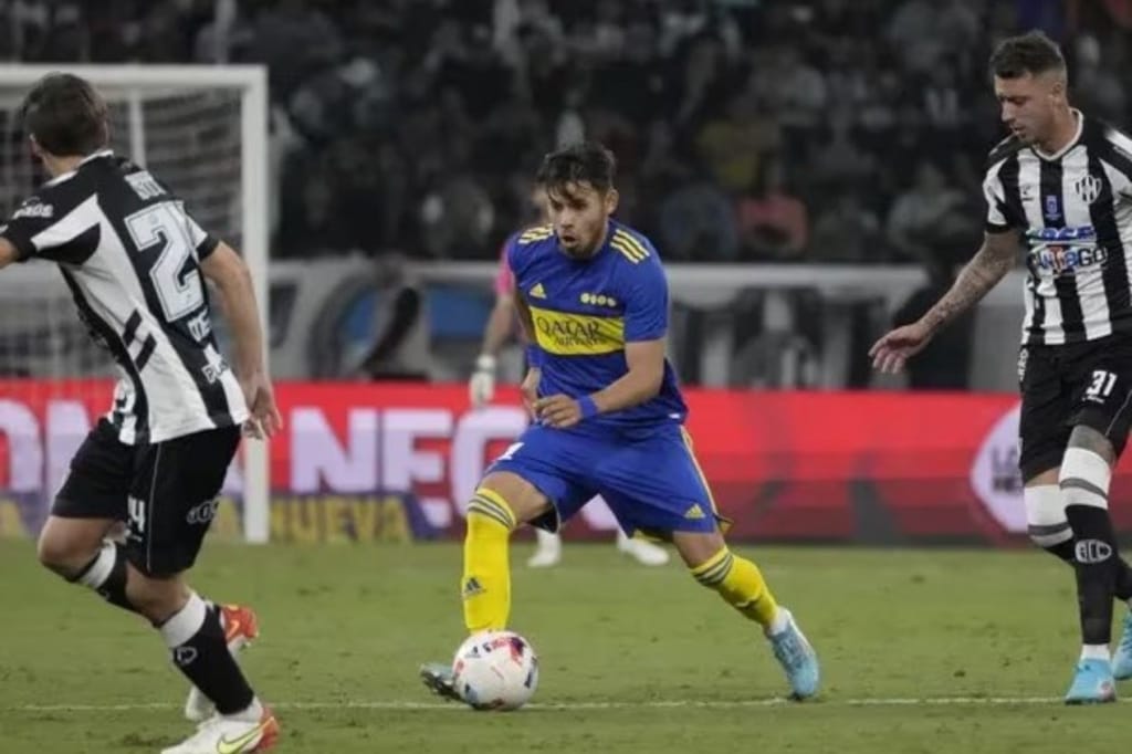 Óscar Romero, ex-Boca Juniors, irá defender o Botafogo em 2024