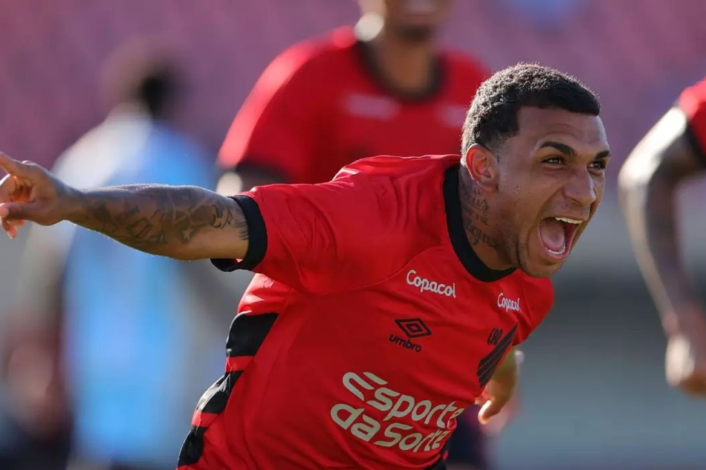 Petterson será terá o contrato resicndido pelo Athletico por indisciplina. Atacante pertence ao Flamengo.