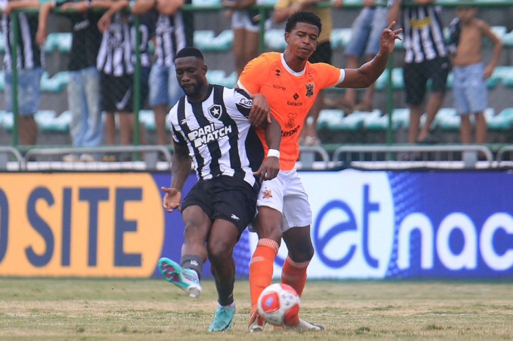 Carlinho irá trocar o Nova Iguaçu pelo Flamengo após o Campeonato Carioca