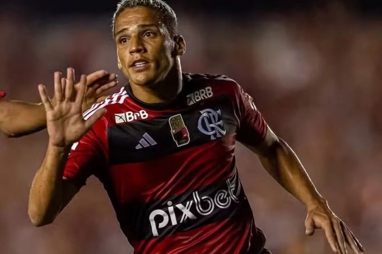 Thiaguinho tem contrato com o Flamengo até dezembro de 2025