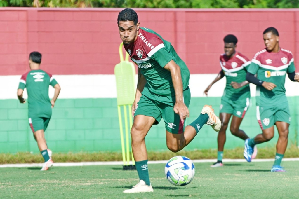 Gustavo Apis foi emprestado pelo Fliuminense ao Nova Iguaçu