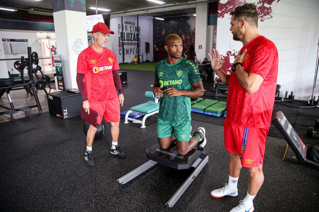 Marlon Santos passou por artroscopia