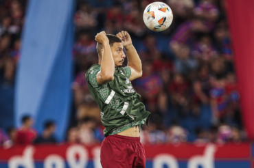 André deixou o estádio de muletas