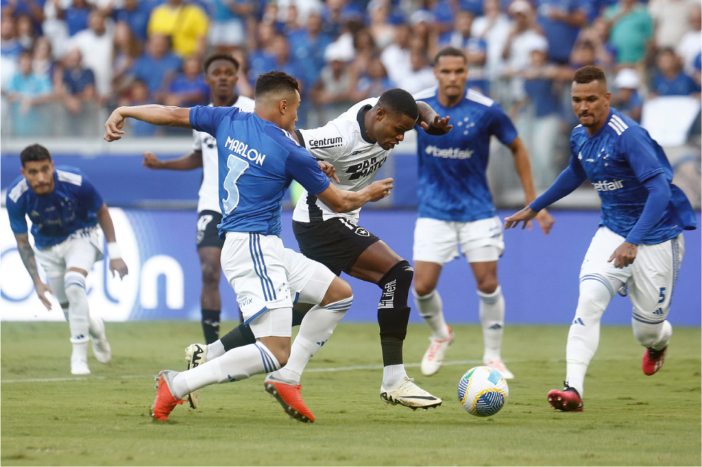 Botafogo encara o Cruzeiro