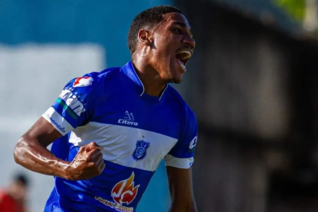 Macário defenderá o Bangu