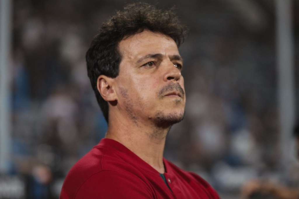 Fernando Diniz pode voltar a Fluminense