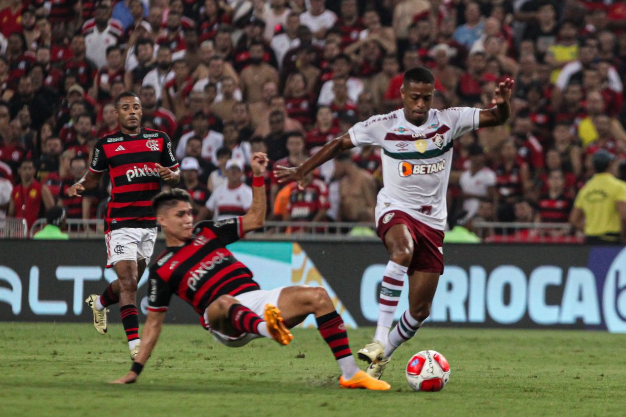 Keno, atacante do Fluminense, interessa ao Corinthians