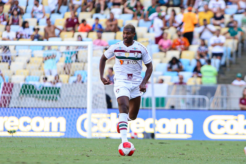 Marlon em ação durante o Campeonato Carioca, contra o Botafogo