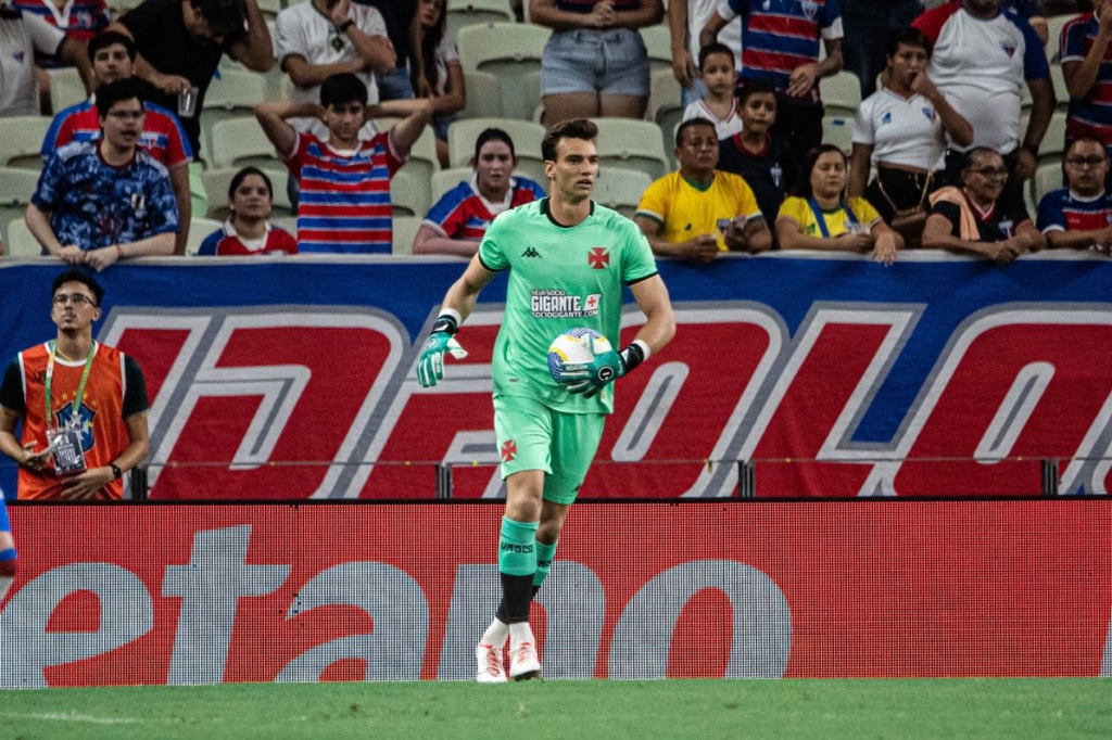 Léo Jardim é um dos destaques do Vasco em 2024