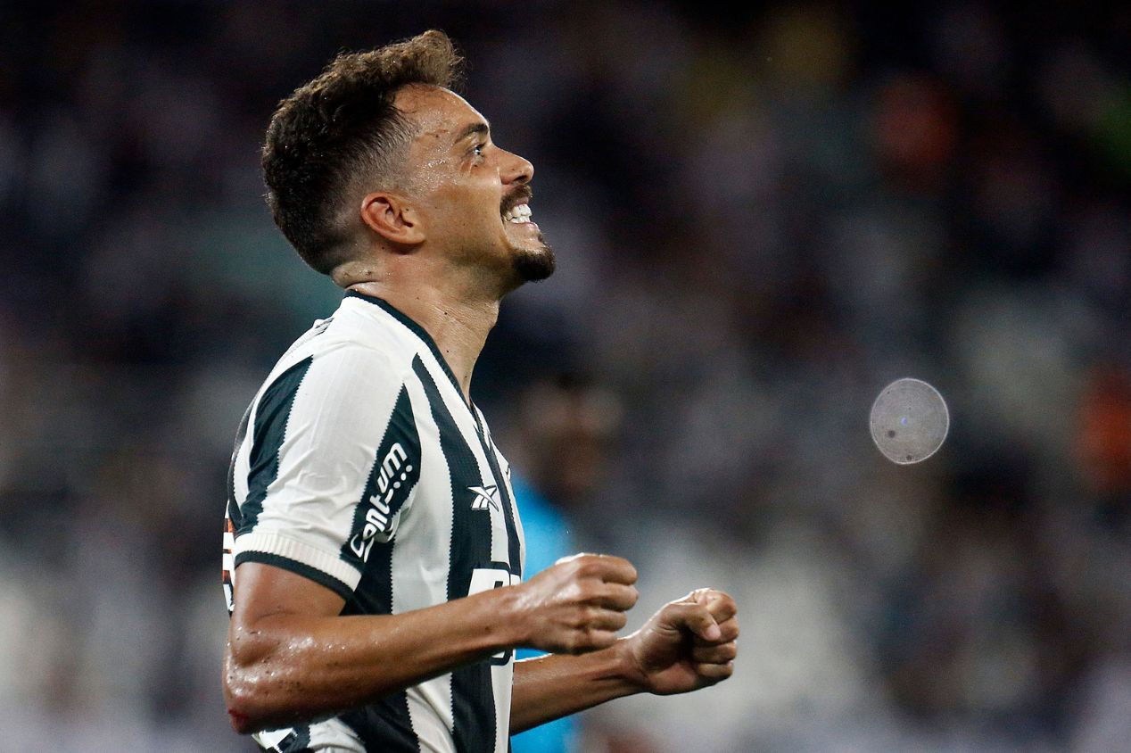 Em boa fase no Botafogo, Eduardo será titular contra o Bahia