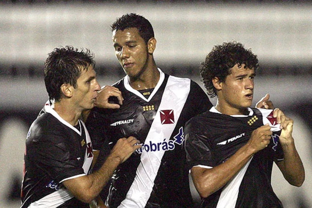 SeleVasco? Saiba qual seria a escalação do time só com jogadores revelados ao lado de Philippe Coutinho