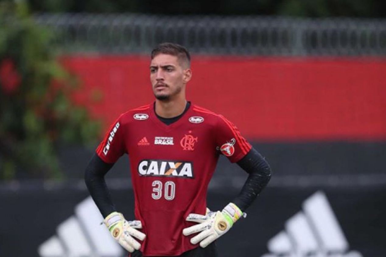 Thiago Rodrigues ampliou vínculo com o FC Vizela, de Portugal, até junho de 2026. Goleiro teve passagem sem brilho pelo Flamengo