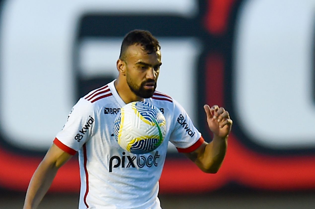 Quanto o Flamengo ganha com a venda de Fabrício Bruno?