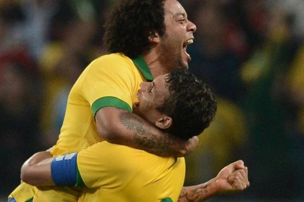 Fluminense anuncia retorno de Thiago Silva