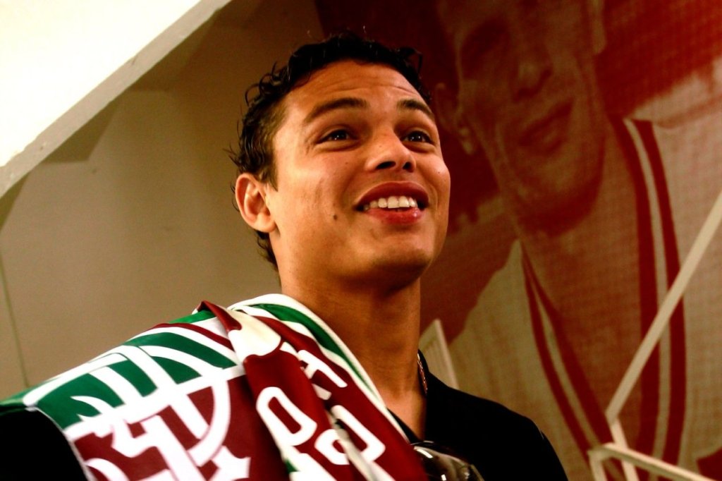Quem deixa a zaga do Fluminense com a chegada de Thiago Silva?