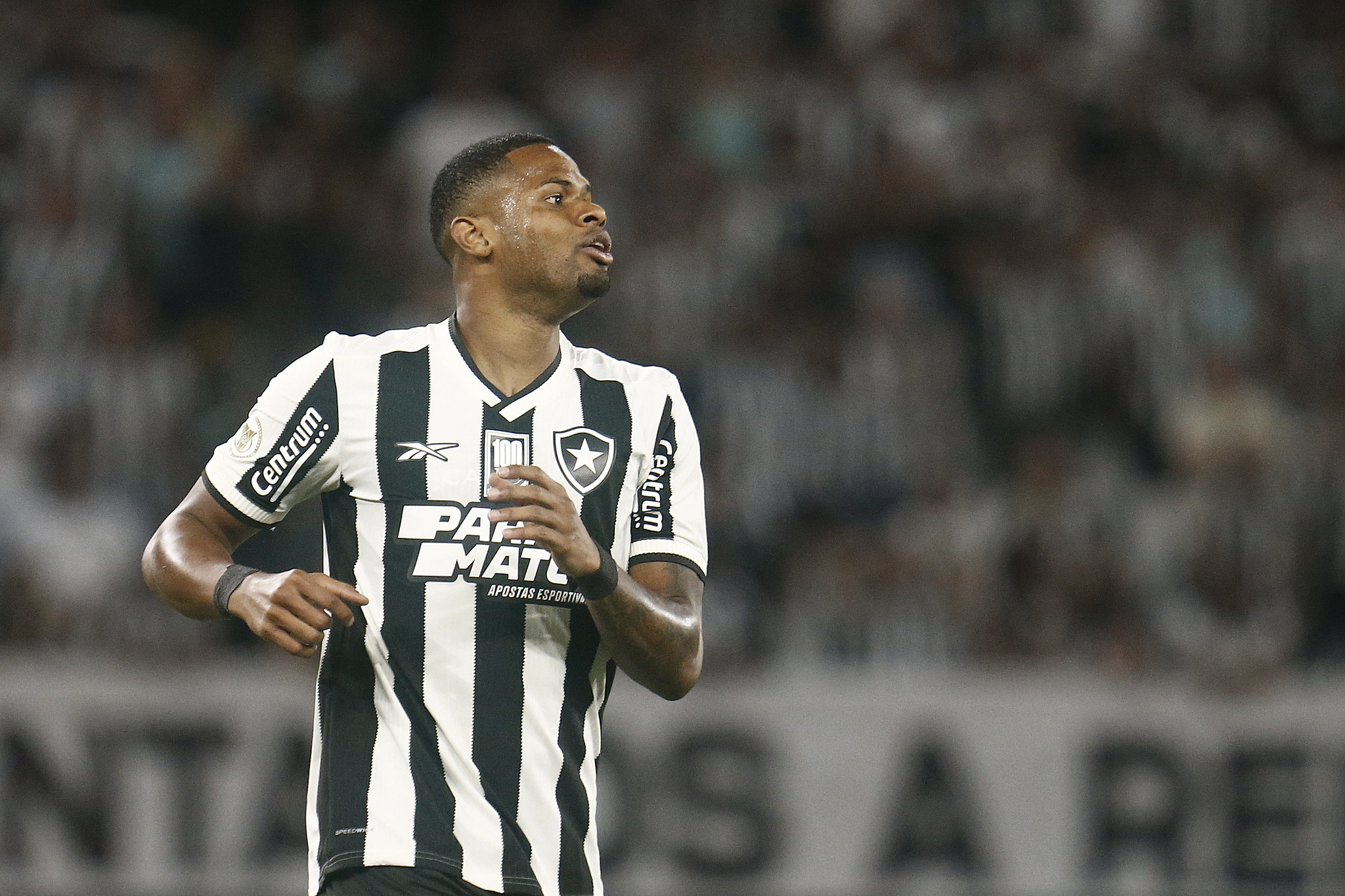 Júnior Santos é dúvida no Botafogo (Foto: Vítor Silva/Botafogo)