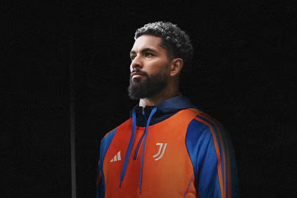 Douglas Luiz acerta com o Aston Vila