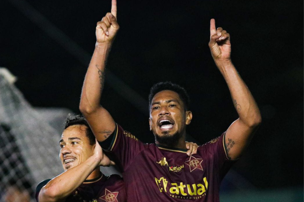 Hernane Brocador é destaque na Portuguesa