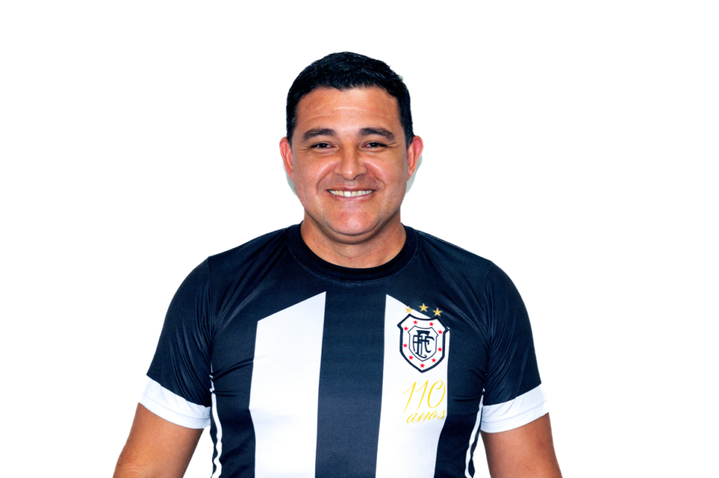 Flávio Tinoco e o novo técnico do Americano