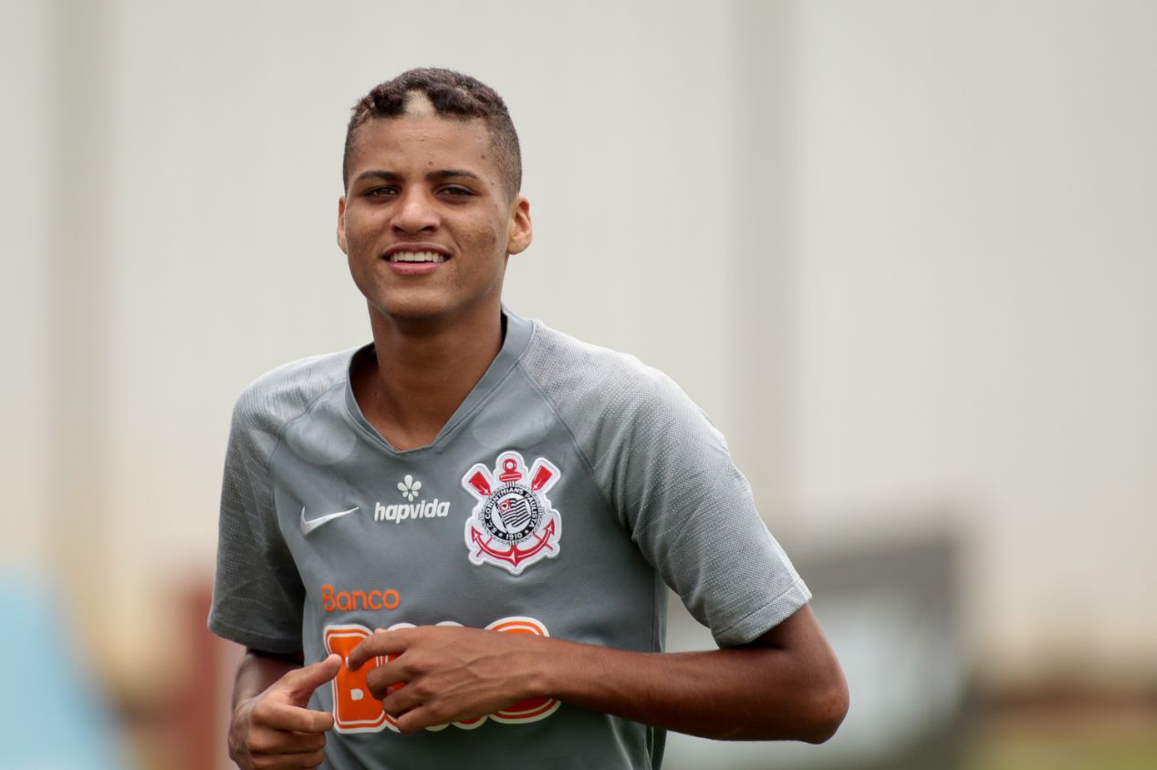 Cria do Corinthians, Rodrigo Varanda acerta com clube europeu