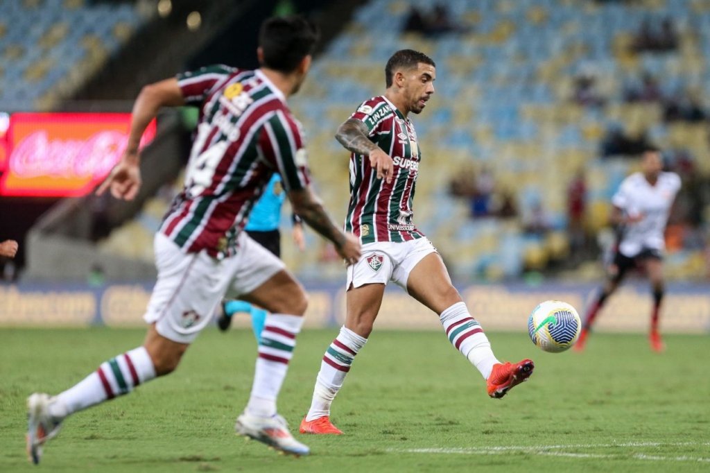 Fluminense estuda futuro de David Terans