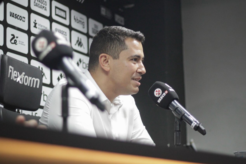 Pedro Martins está fora do Vasco