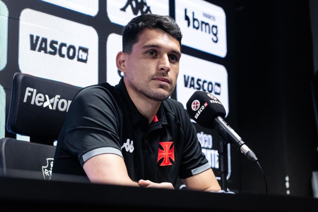 Keiller tem contrato até dezembro de 2024 com o Vasco. Contratado para disputar posição com Léo Jardim, goleiro ainda não atuou pelo clube
