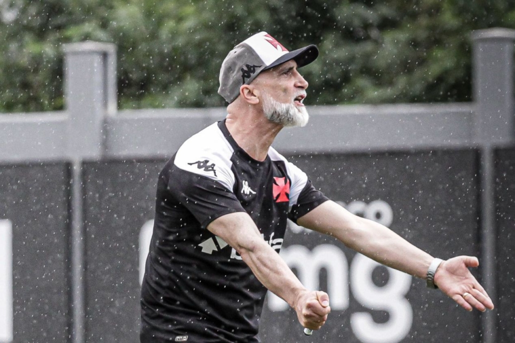 Vasco: Álvaro Pacheco pode ser demitido?
