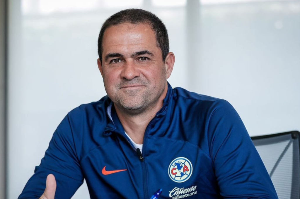 André Jardine entra no radar do Internacional