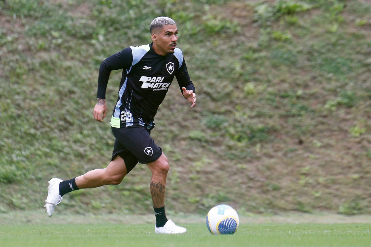 Allan realizou primeiro treino no Botafogo
