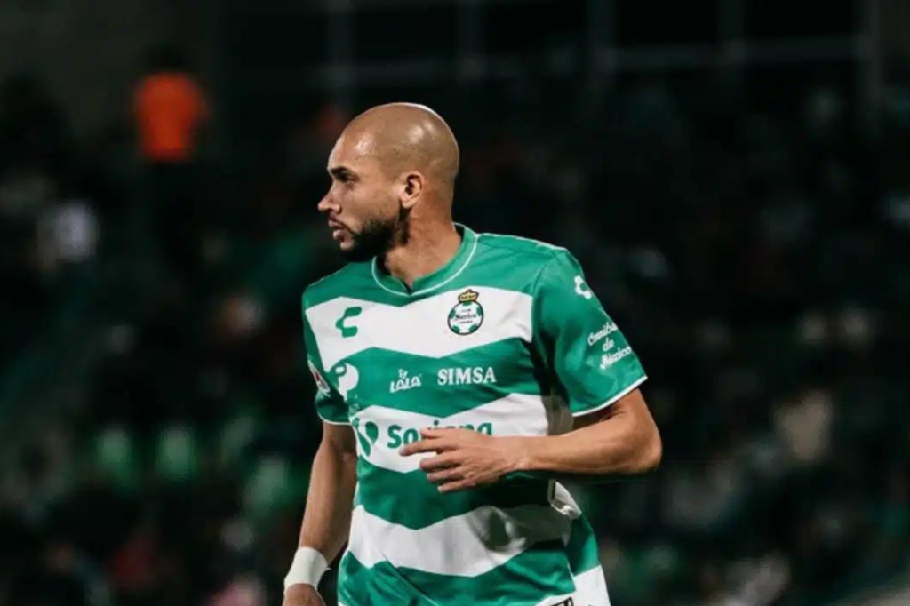 Dória acerta com o Atlas do México