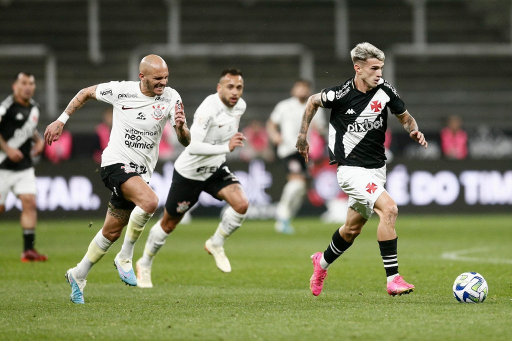 Vasco recebe o Corinthians em São Januário