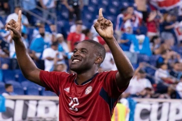 Atlético-GO: Joel Campbell é regularizado e pode estrear contra o Vasco na Copa do Brasil