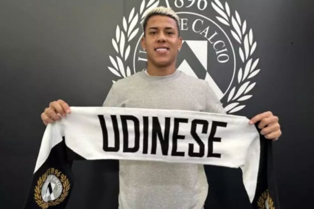 Qual é o salário de Matheus Martins, da Udinese, que negocia com o Botafogo?