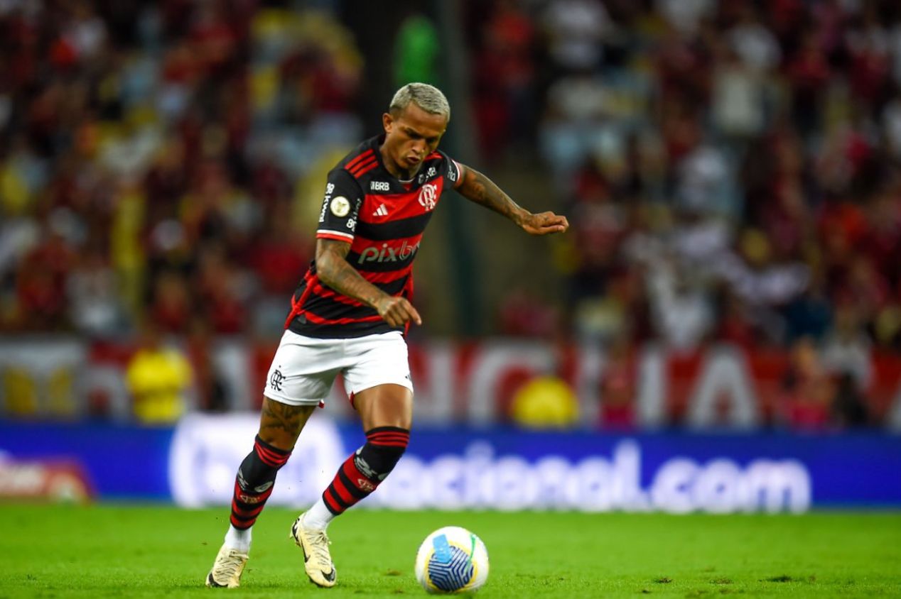 Flamengo renova com Wesley e estipula multa bilionária; saiba valores e duração do contrato