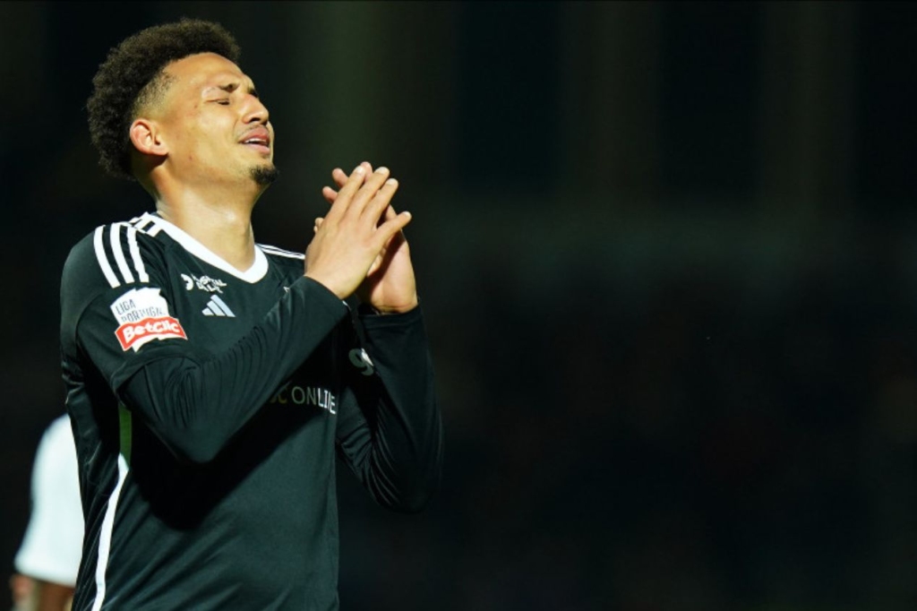 Lembra dele? Felippe Cardoso, ex-atacante de Santos, Ceará e Fluminense, acerta com clube da Rússia