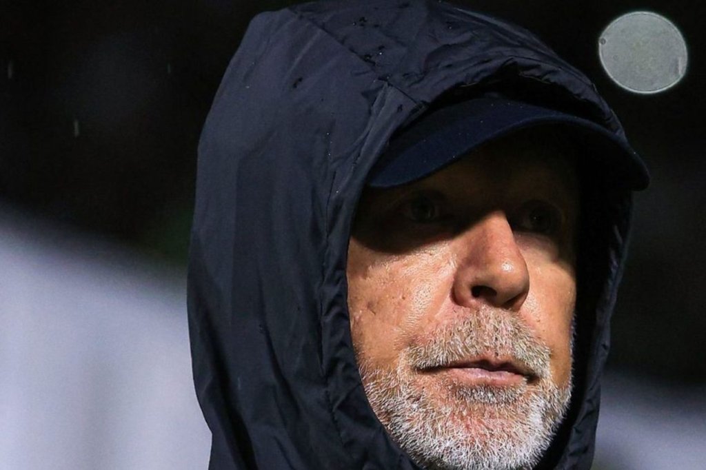 Mano Menezes recusou proposta de seleção para acertar com o Fluminense