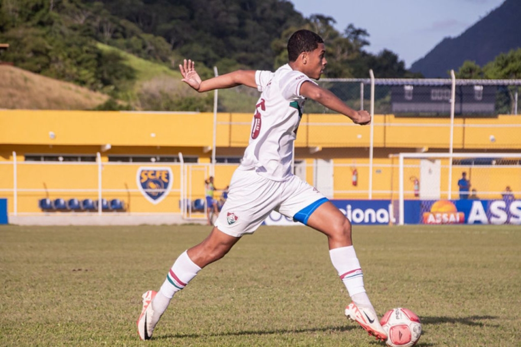 Quanto vale Esquerdinha? Saiba o valor da multa rescisória da joia do Fluminense