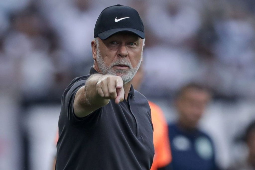 Mano Menezes é o novo técnico do Fluminense