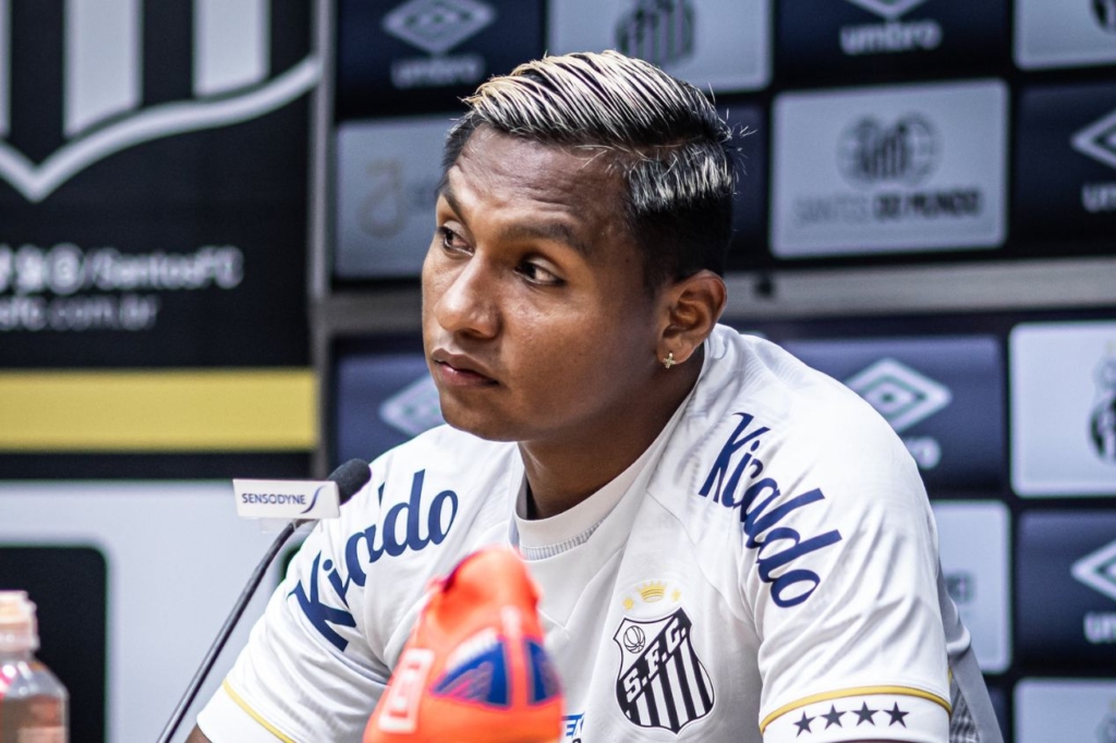 Alfredo Morelos no Atlético Nacional: veja quanto o Santos pode economizar com saída de atacante